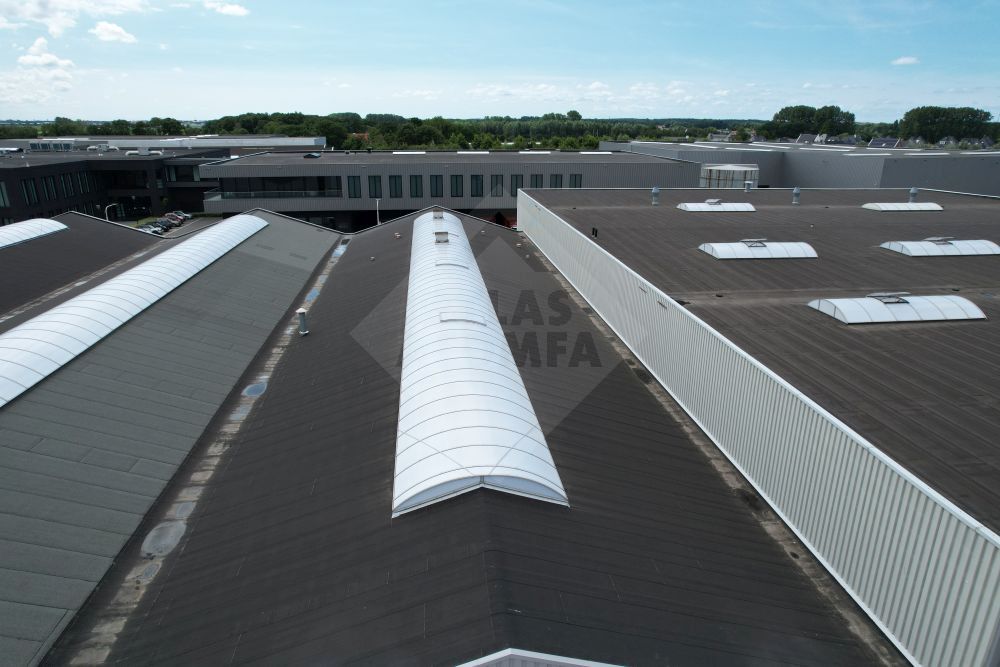 Alumon lichtstraat met ventilatieluik